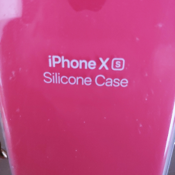 Iphone Xs silicone phone case pink - Picture 2 of 4